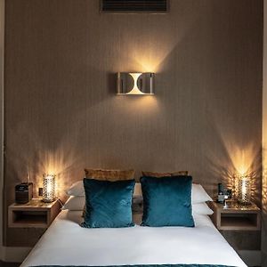 Camera classica con letto queen size